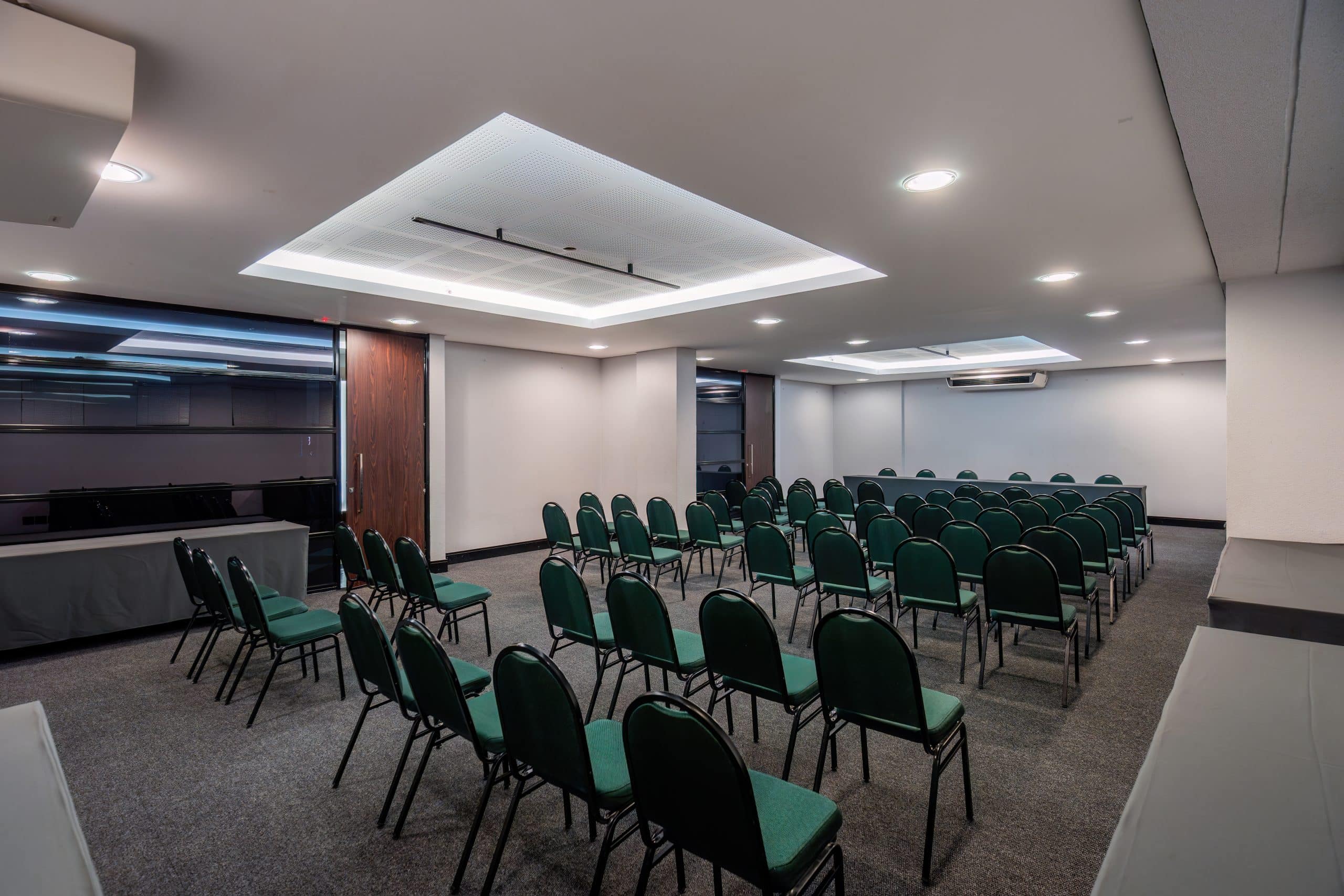 Optimized by JPEGmini 3.18.9.220874607-AV 0x384c8048